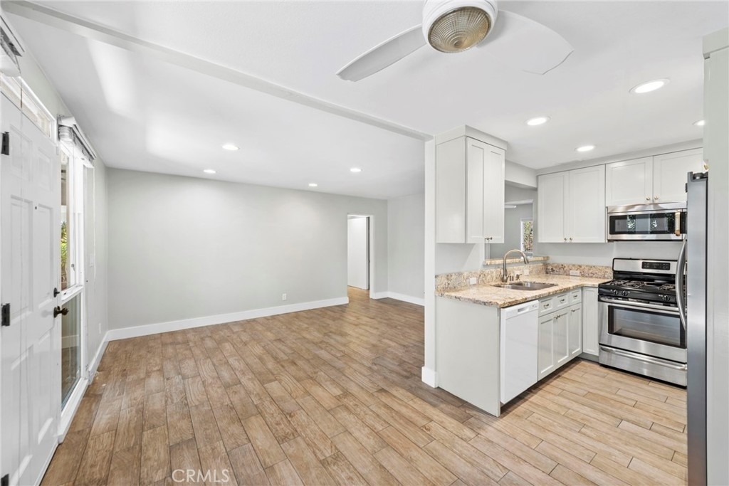 280 Aster Street - Photo 3