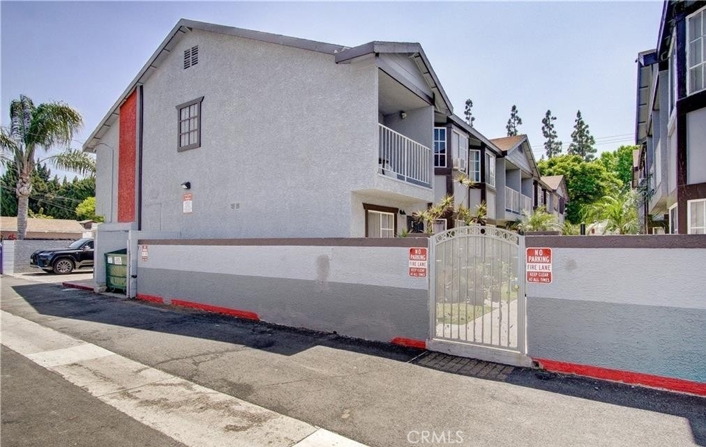 7947 Garfield - Photo 2