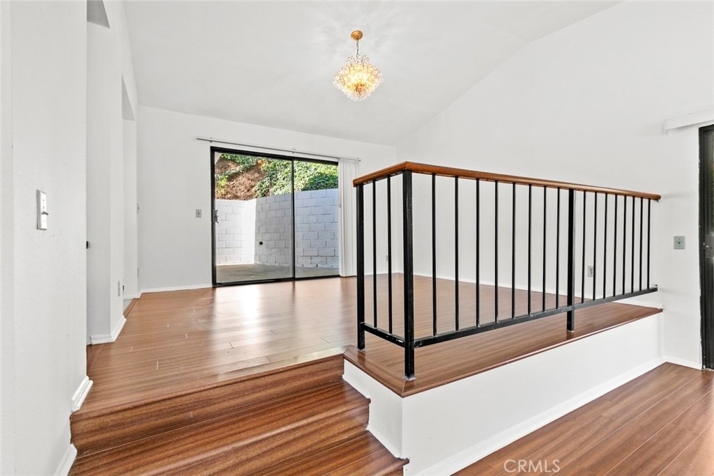 1321 Greenbriar Road - Photo 6