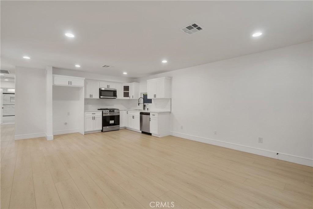 2708 S Cochran Street - Photo 6