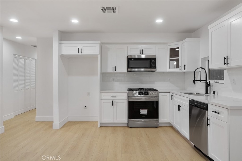 2708 S Cochran Street - Photo 4