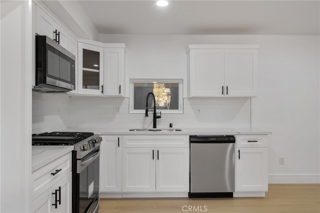 2708 S Cochran Street - Photo 2