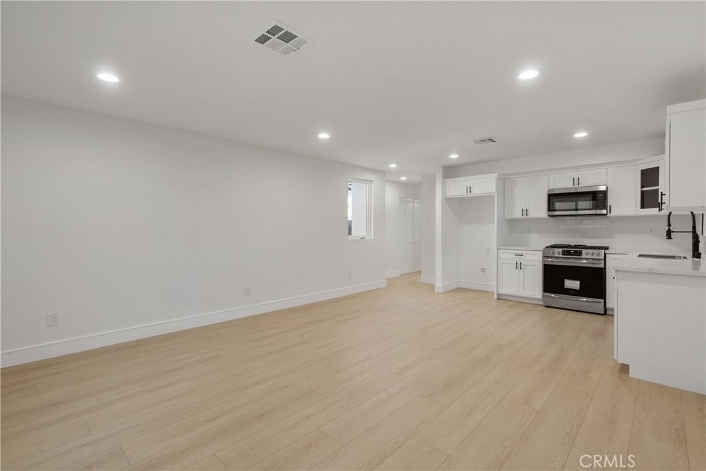 2708 S Cochran Street - Photo 5