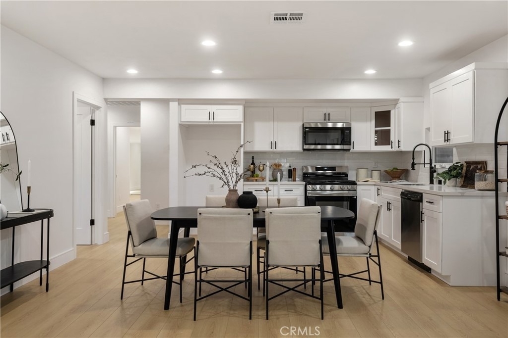 2706 S Cochran Street - Photo 5