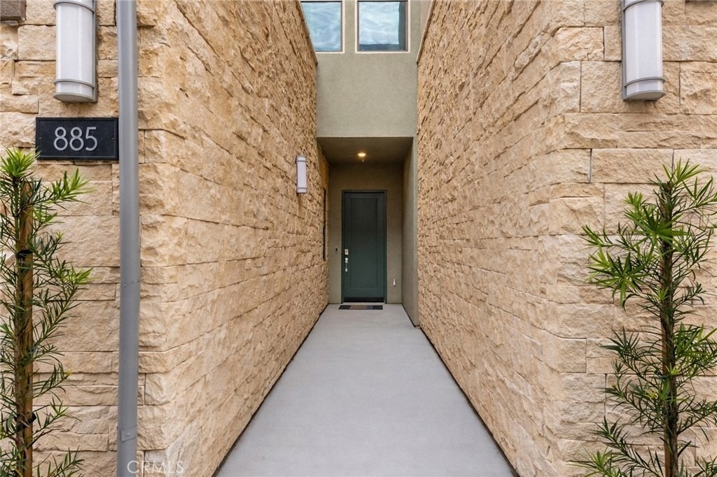 885 Poppy Court - Photo 2