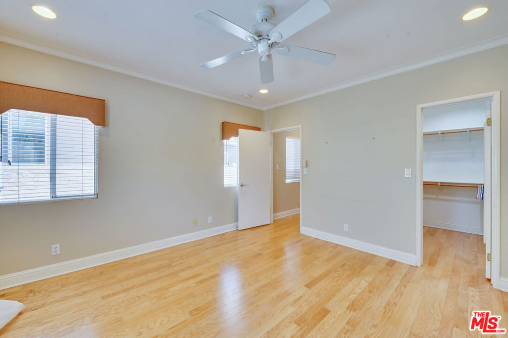 6335 W 85th Place - Photo 11