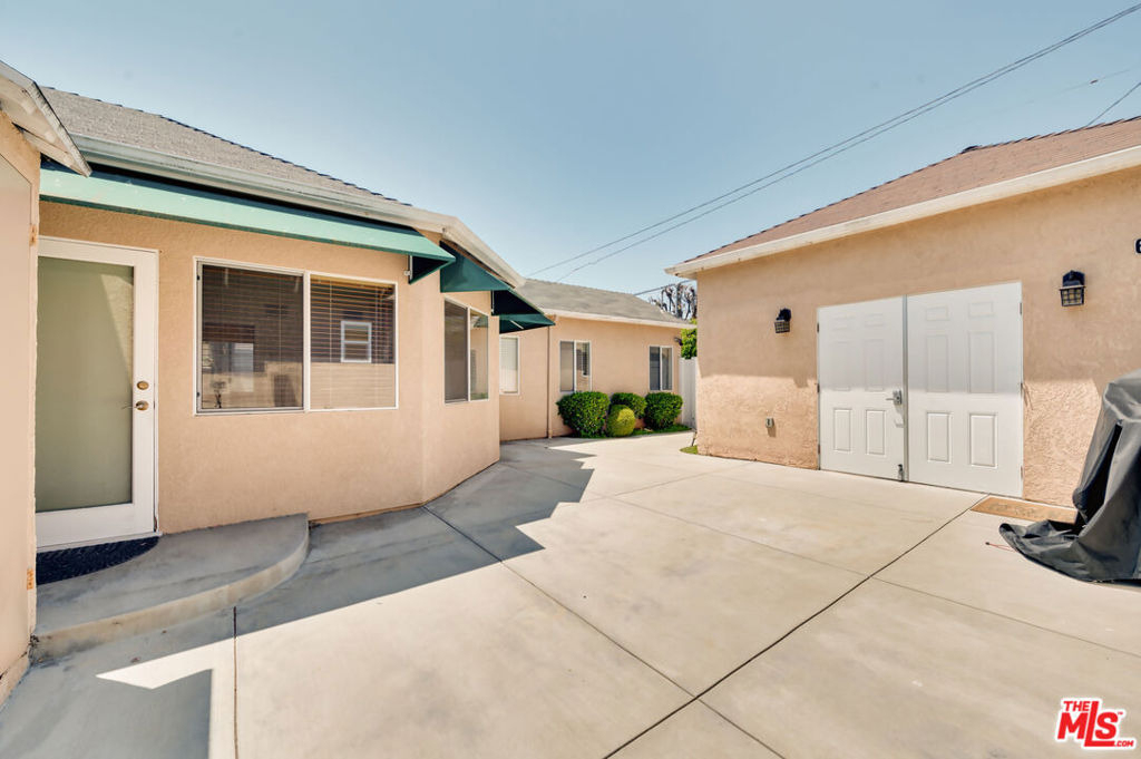6335 W 85th Place - Photo 19