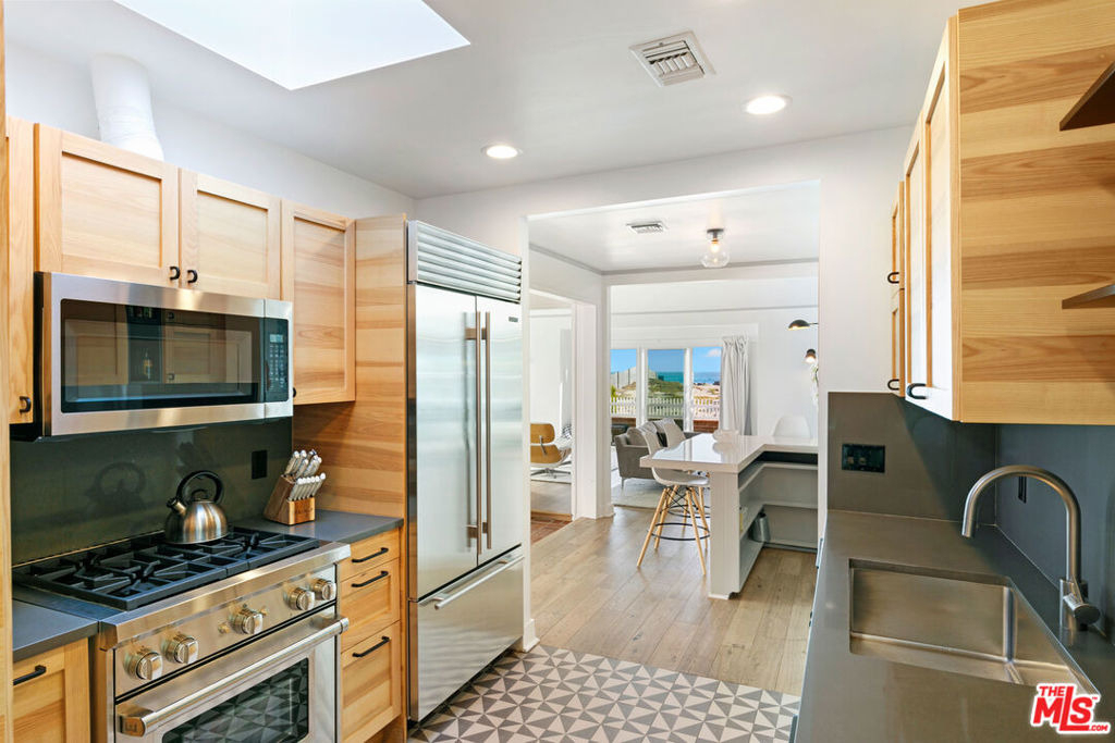 30830 Broad Beach Road - Photo 14