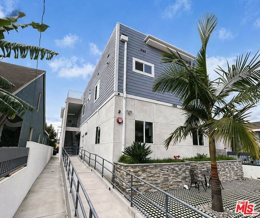 1212 W 37th Drive - Photo 15