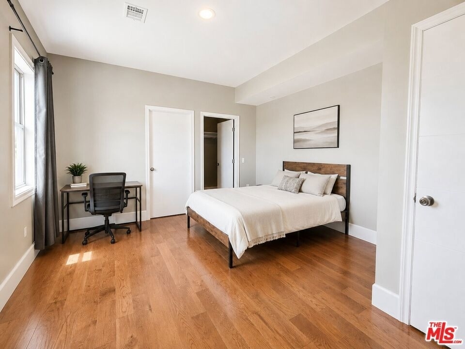1212 W 37th Drive - Photo 9