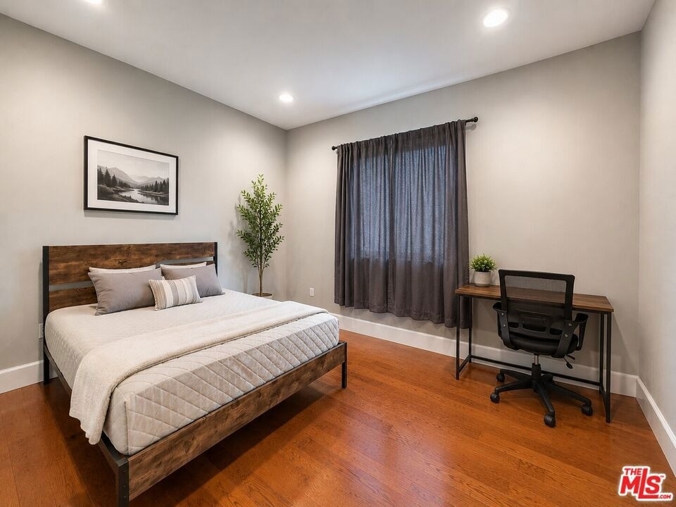 1212 W 37th Drive - Photo 2