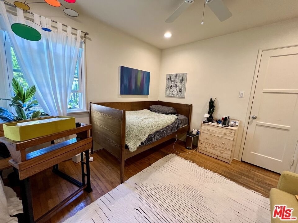 943 Indiana Avenue - Photo 15