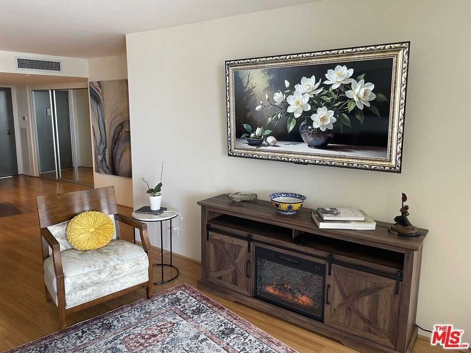 4314 Marina City Drive - Photo 5