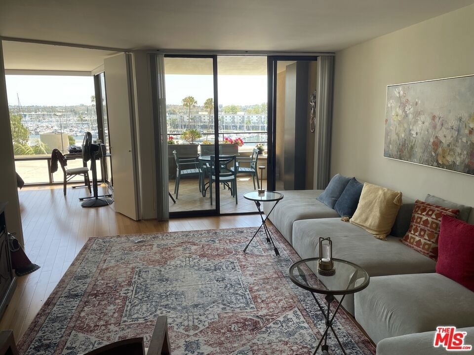 4314 Marina City Drive - Photo 3