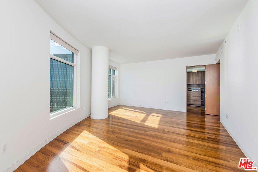 1 W Century Drive - Photo 10
