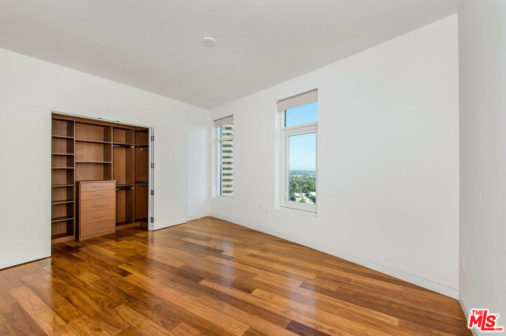 1 W Century Drive - Photo 15