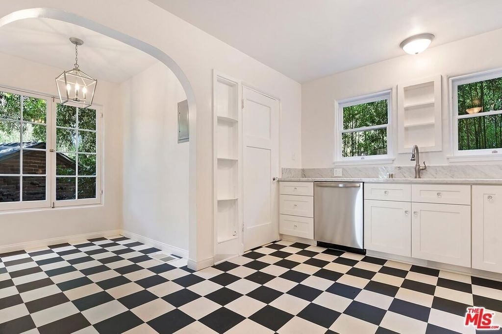 3486 Oak Glen Drive - Photo 7