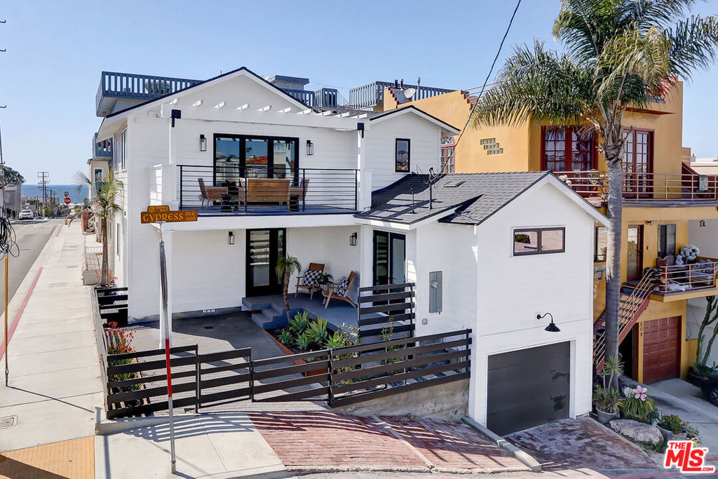 439 8th Street - Photo 0