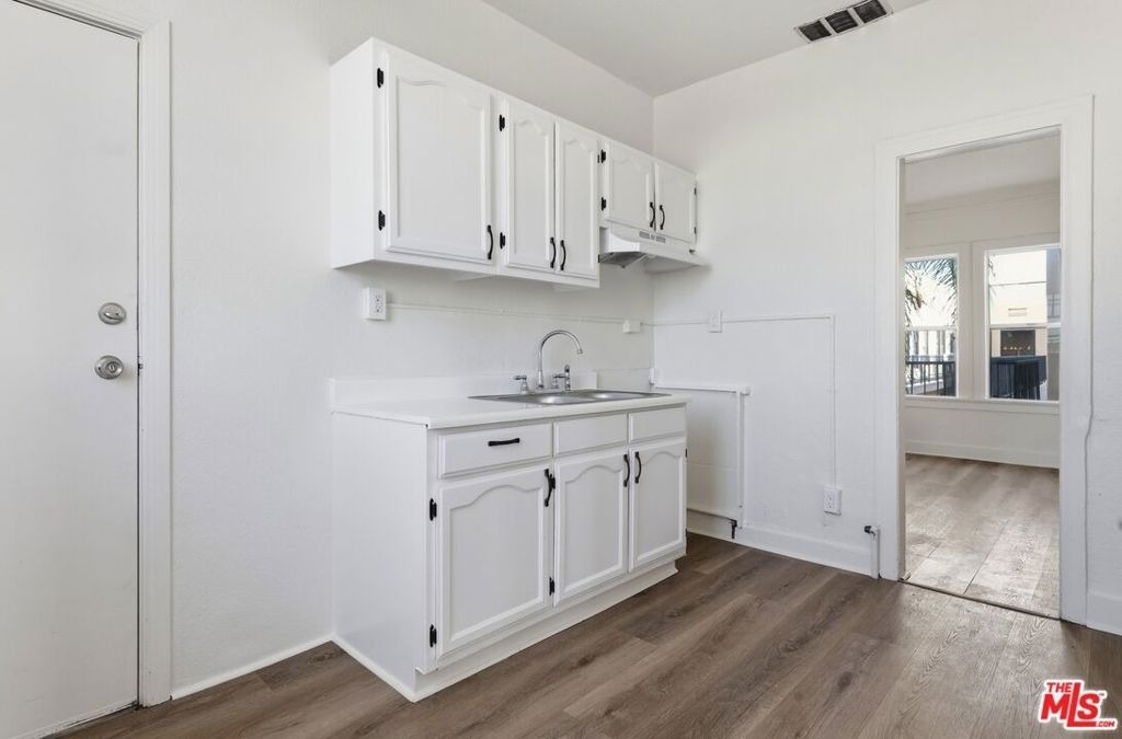 1021 N Mariposa Avenue - Photo 18