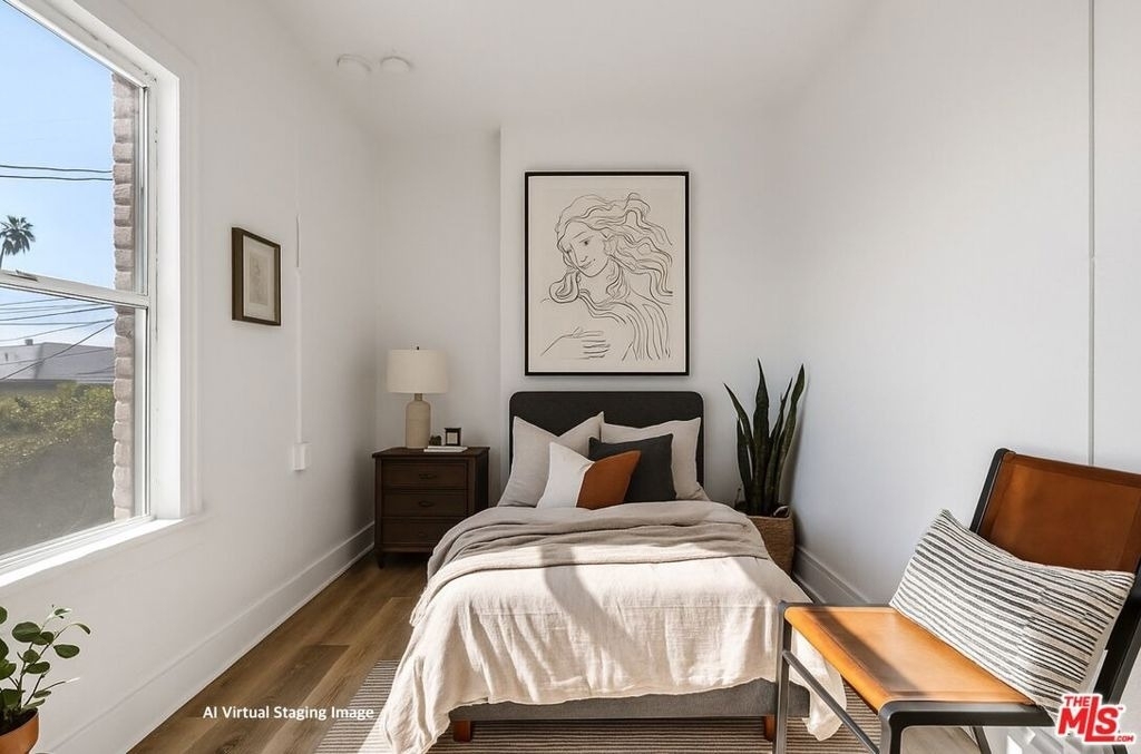 1021 N Mariposa Avenue - Photo 4