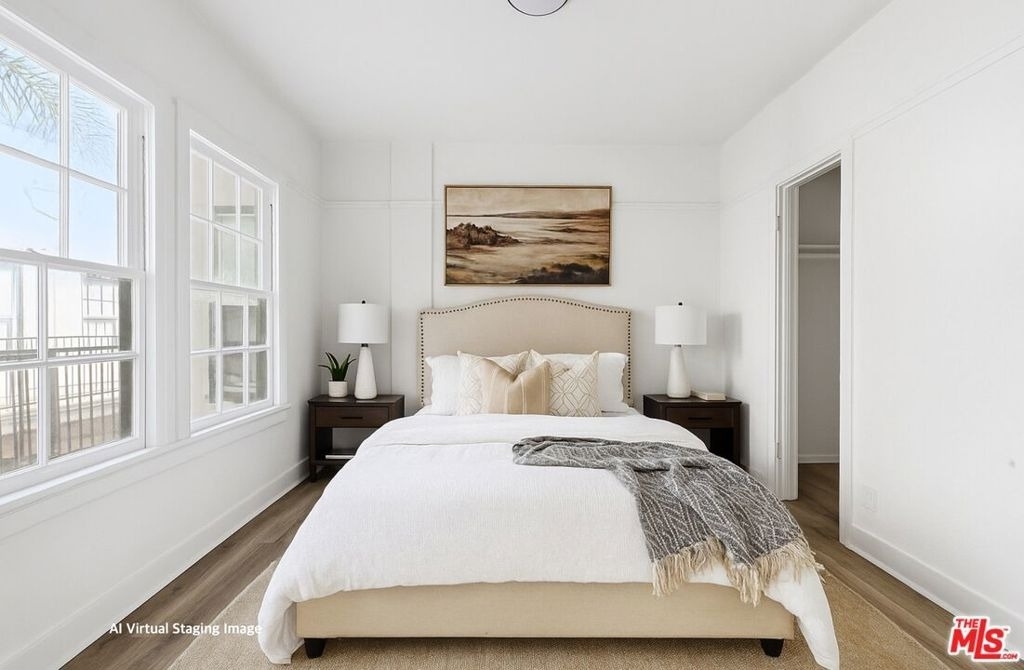 1021 N Mariposa Avenue - Photo 2