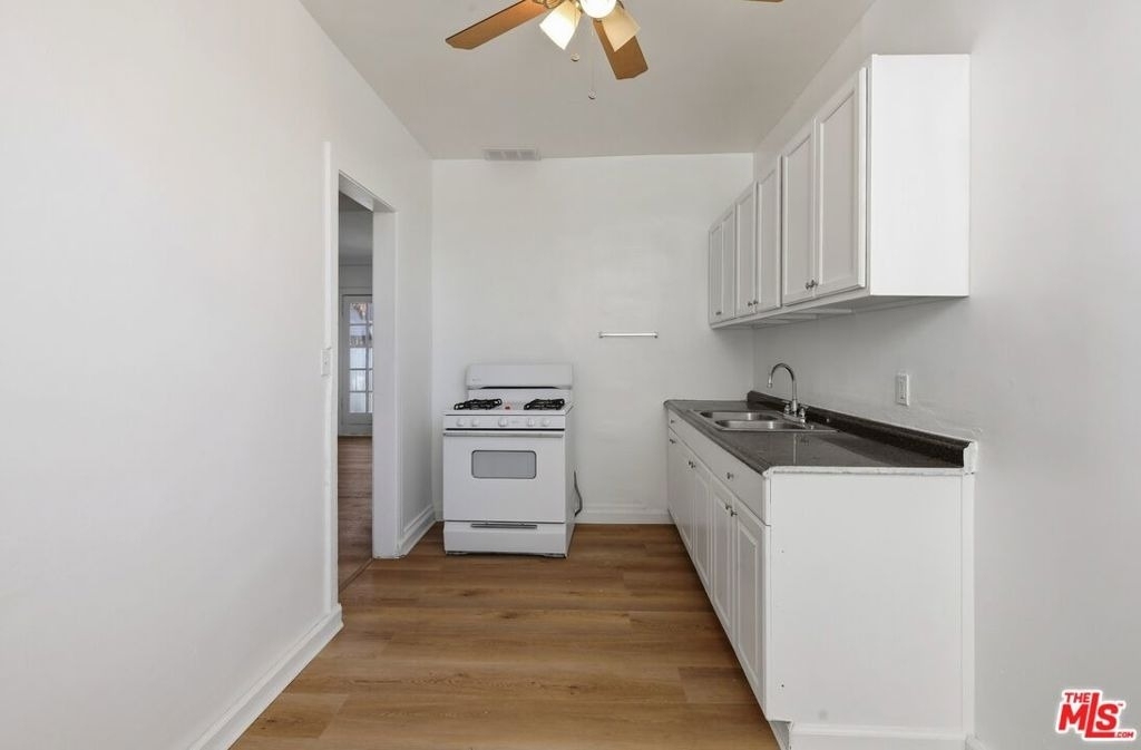 1021 N Mariposa Avenue - Photo 21