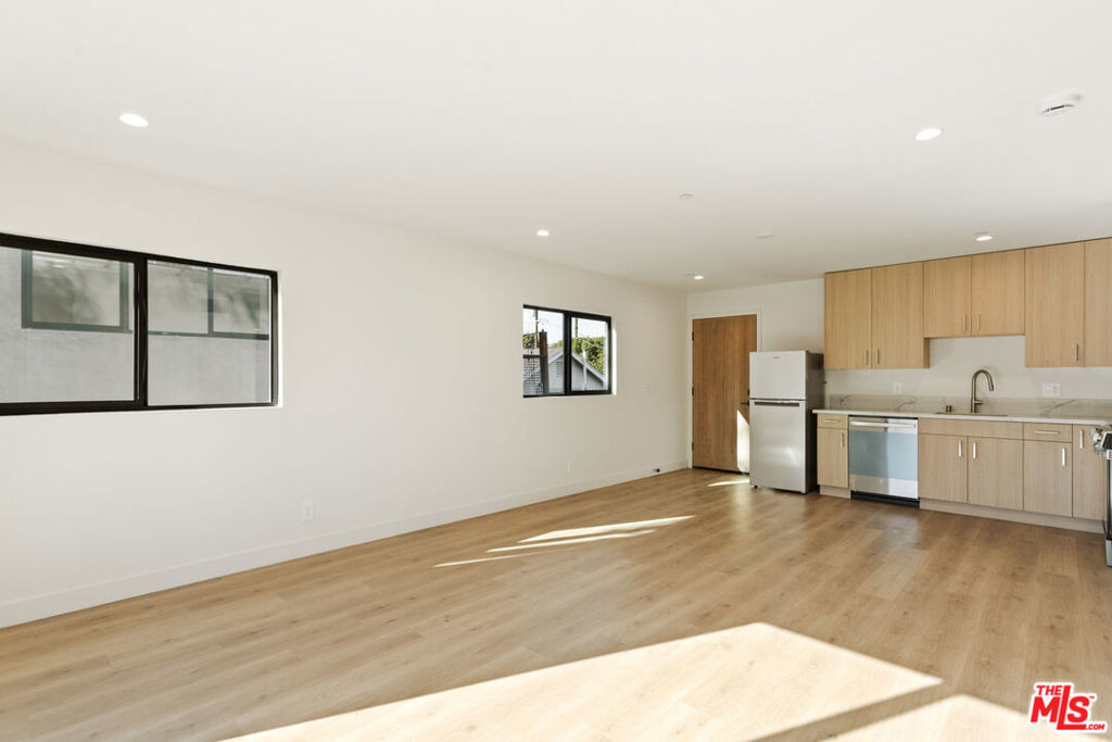 2836 Marsh Street - Photo 2