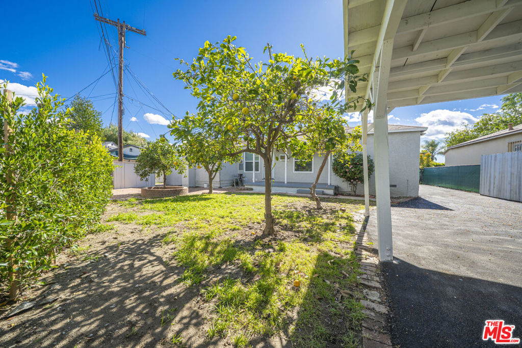 14177 Osborne Street - Photo 16