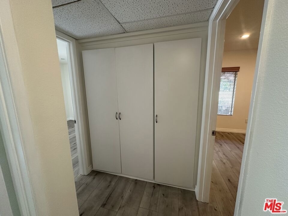 18350 Hatteras Street - Photo 4