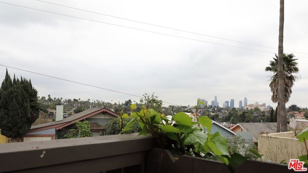 1337 Westerly Terrace - Photo 4