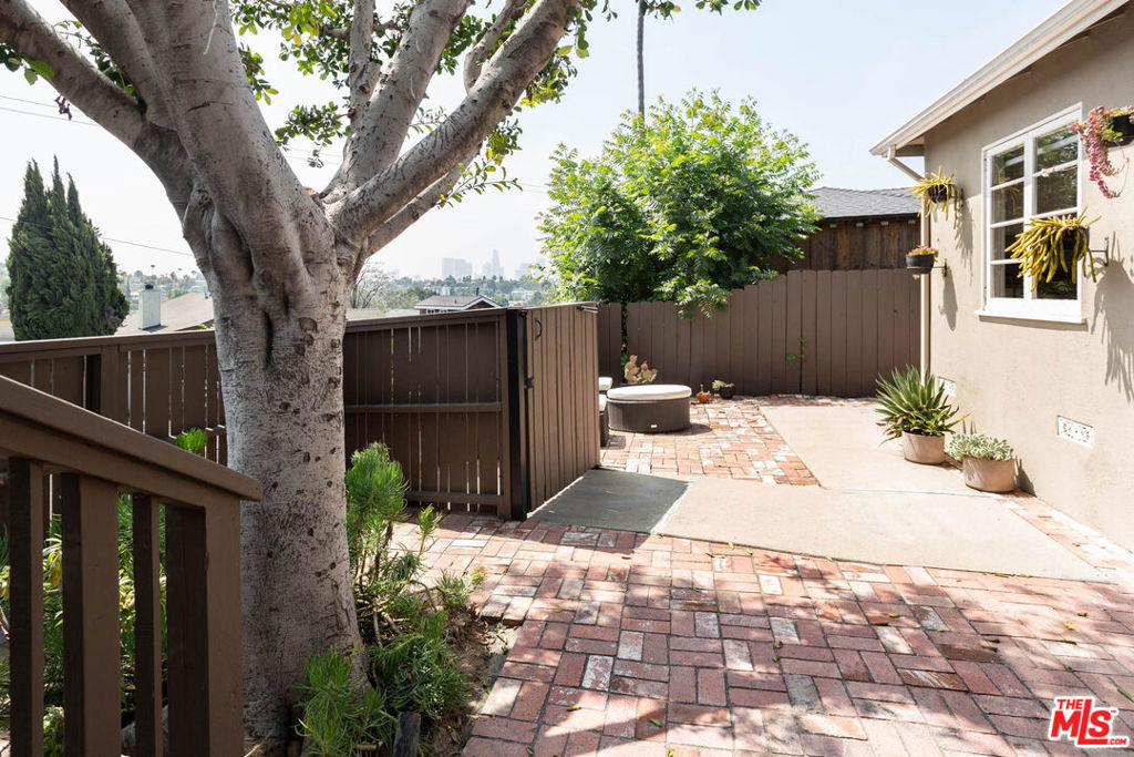 1337 Westerly Terrace - Photo 6