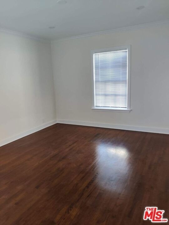 750 N St Andrews Place - Photo 5