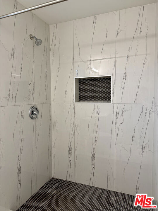 2201 1/2 Juliet Street - Photo 11
