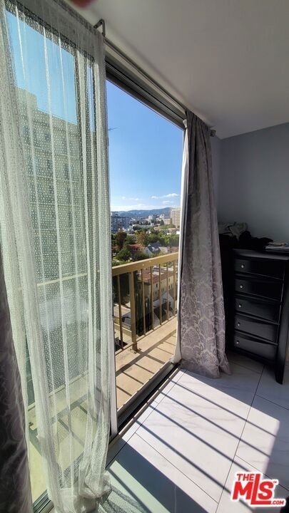 10747 Wilshire Boulevard - Photo 25