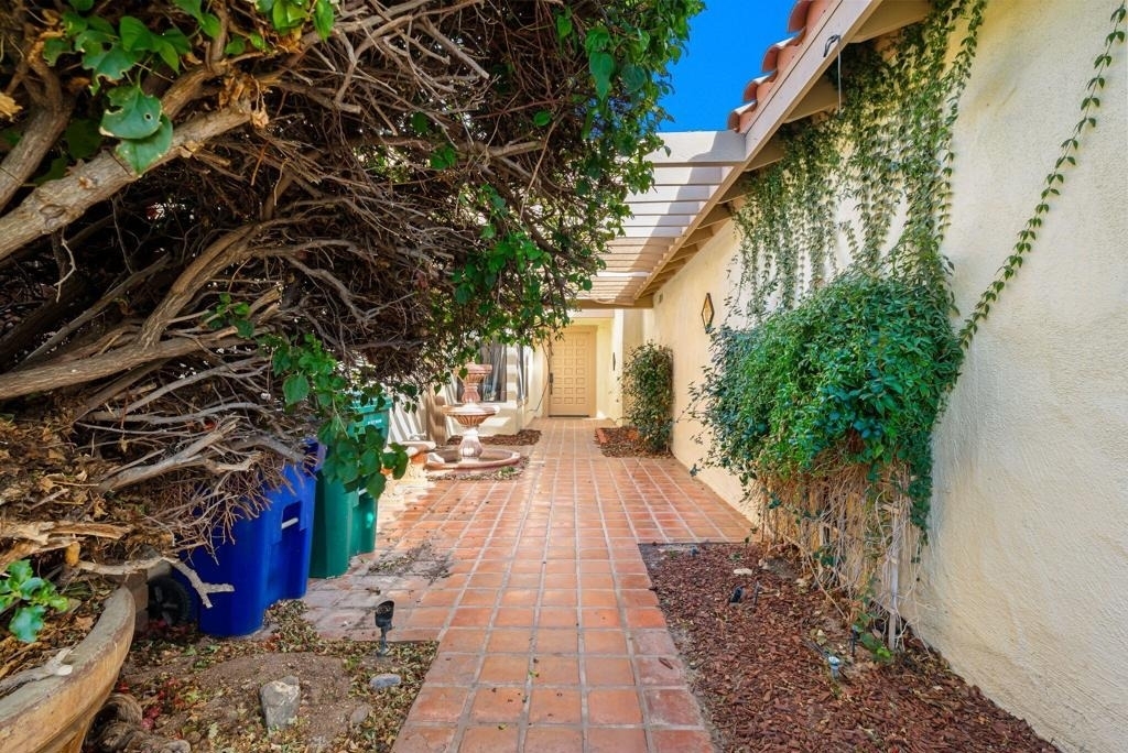 280 Tolosa Circle - Photo 3