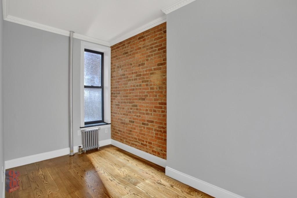 438 West 52nd Street  - Photo 4