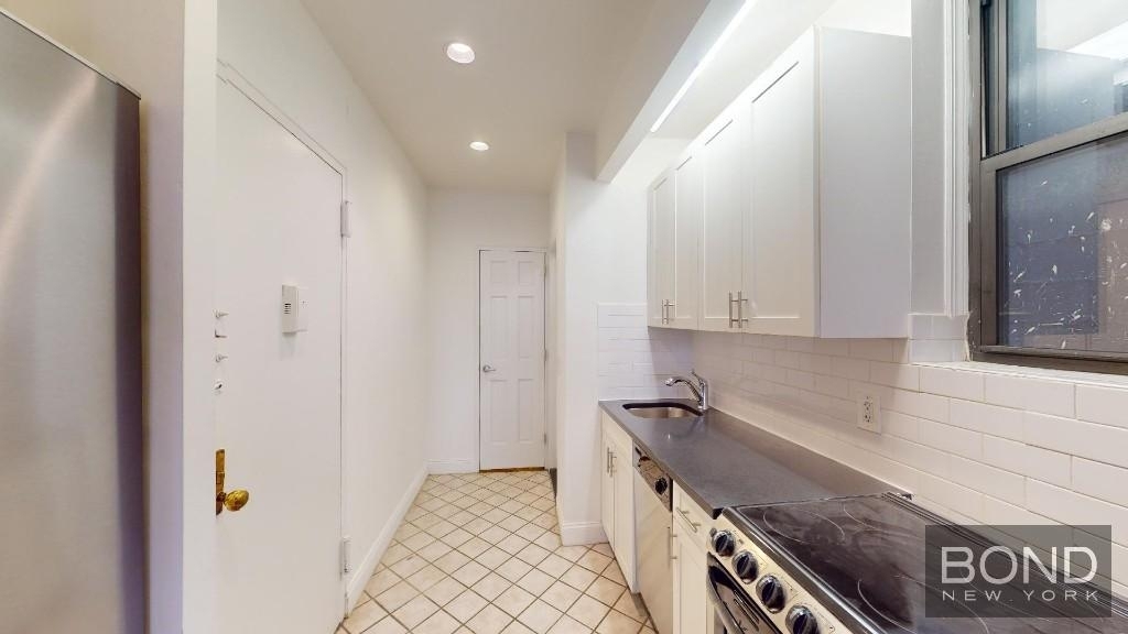 246 West 22nd Street Apartment 12A - Photo 1