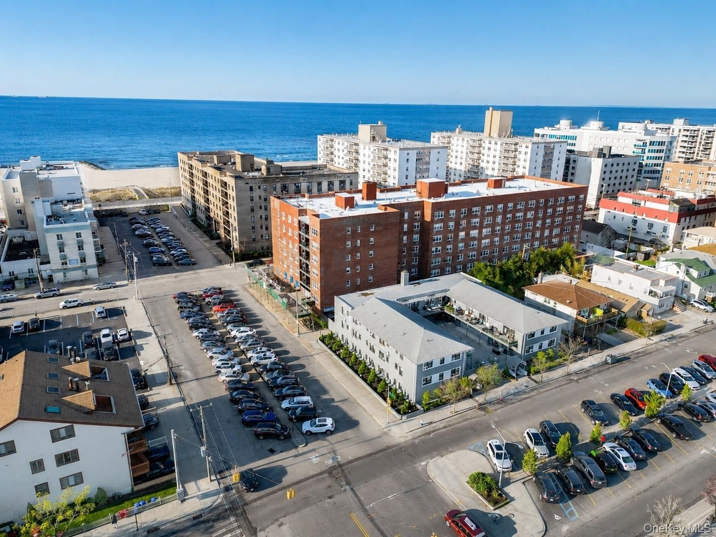 470 E Broadway - Photo 16