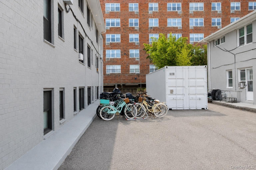 470 E Broadway - Photo 14