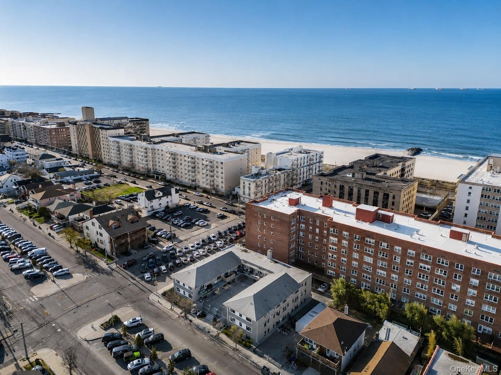 470 E Broadway - Photo 17