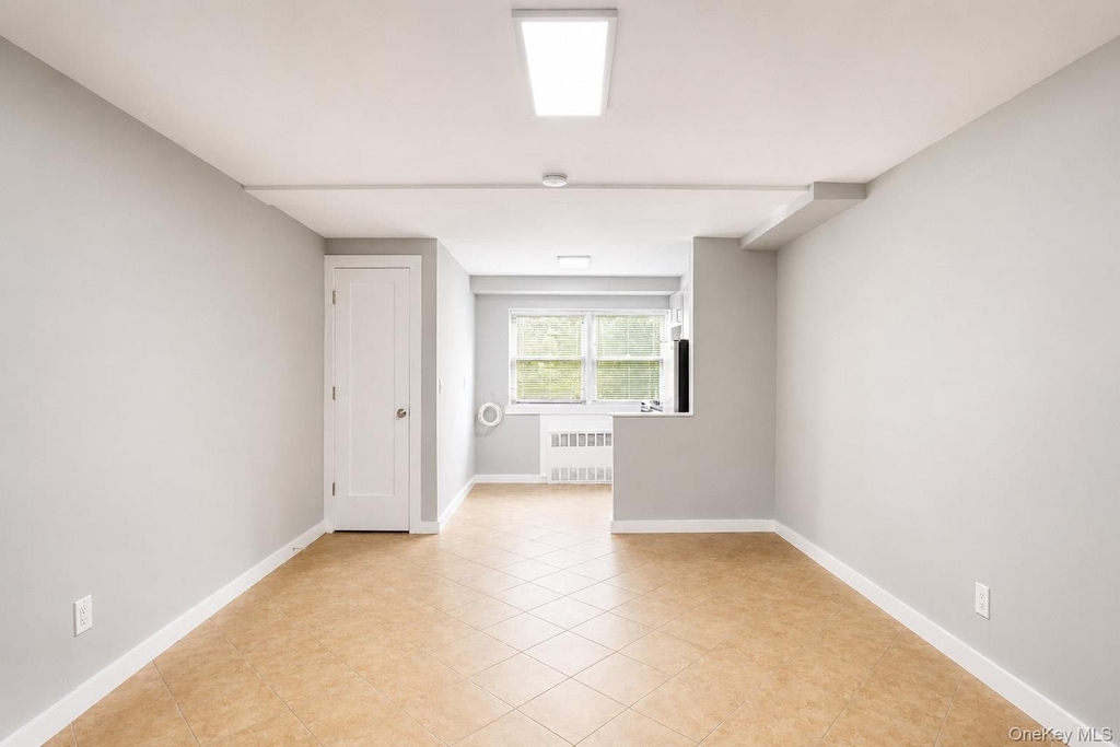 470 E Broadway - Photo 4