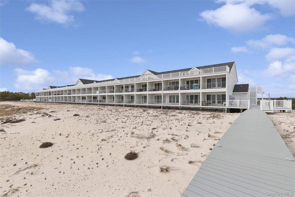 473 Dune Road - Photo 4