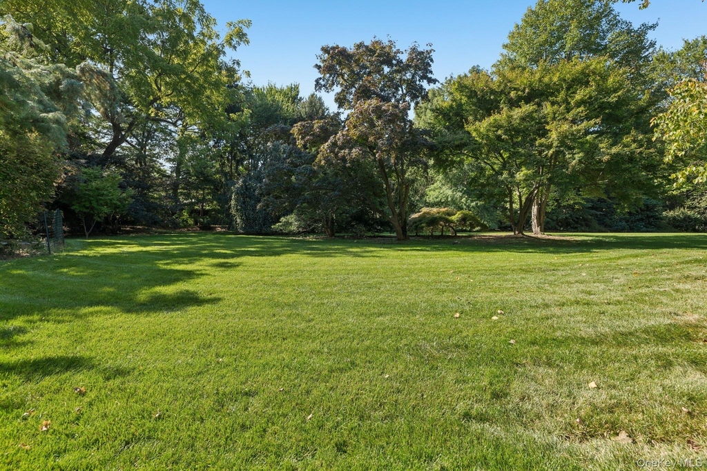 18 Heights Road - Photo 22