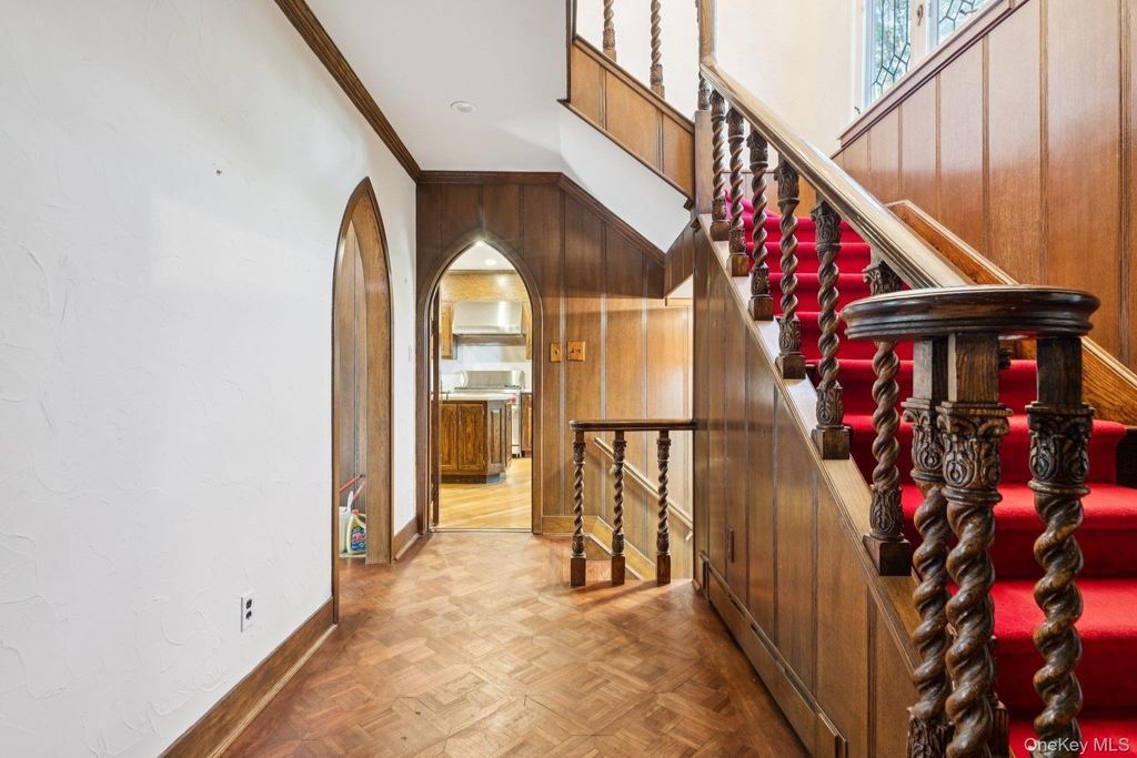 18 Heights Road - Photo 8