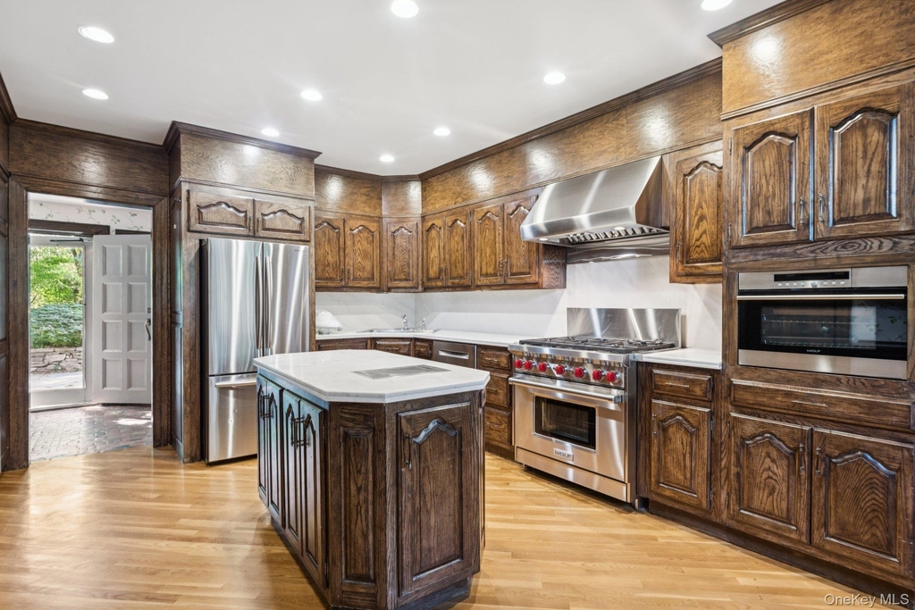 18 Heights Road - Photo 12