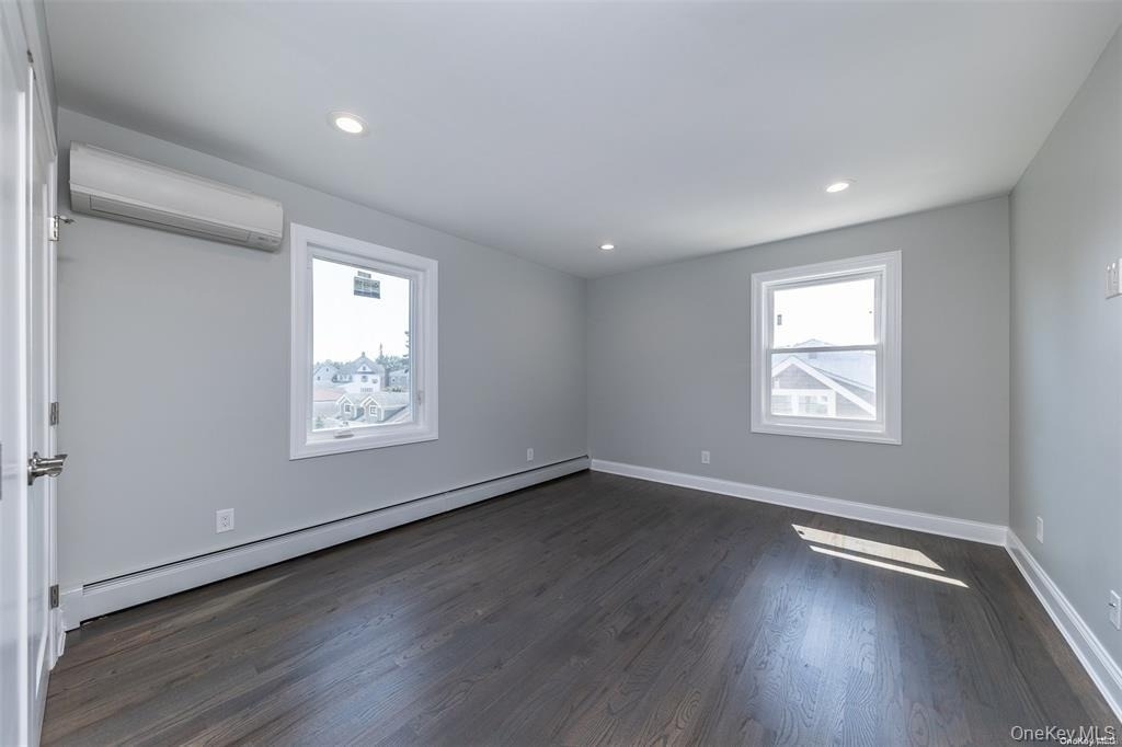 57 Earle Avenue - Photo 4