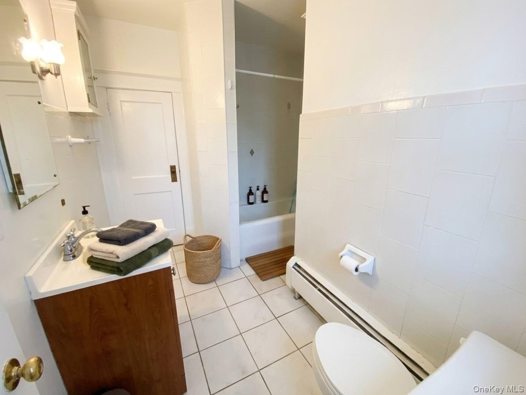 100 Westside Avenue - Photo 5