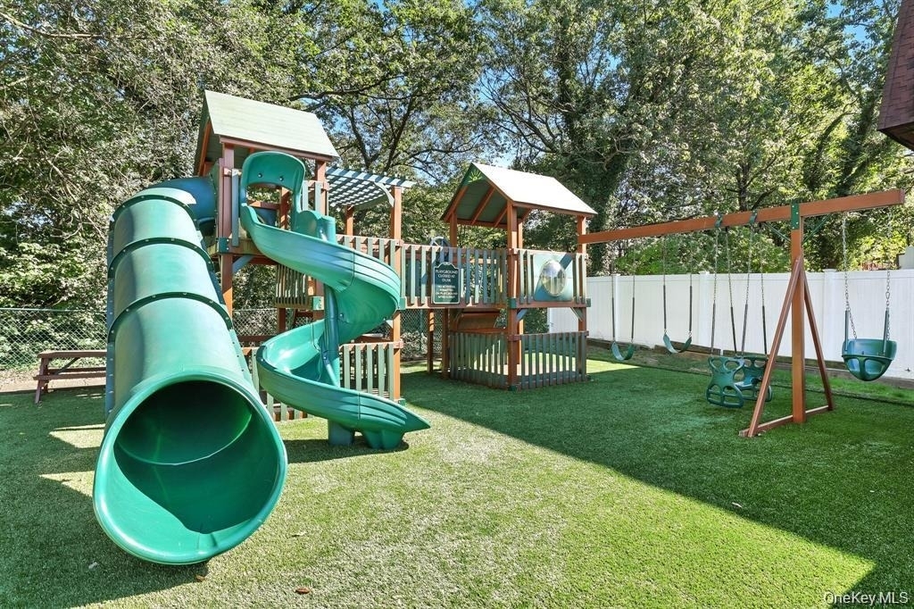 330 Central Park Avenue - Photo 1