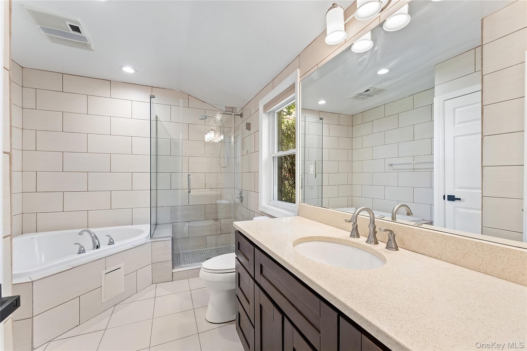 128 Moorland Drive - Photo 8