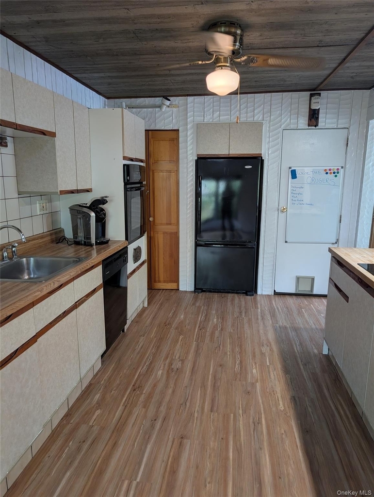 45 Sunken Meadow Road - Photo 5